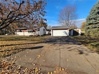 3904 Lark Ave, Eau Claire, WI 54703