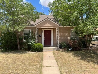 2206 28th St, Lubbock, TX 79411