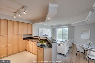3101 N Hampton Dr Unit 1006, Alexandria, VA 22302