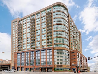 600 N Kingsbury St Unit 309, Chicago, IL 60654
