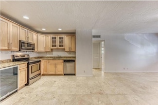 530 NE 15th Ct Unit 6, Fort Lauderdale, FL 33304