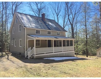 271 W Pelham Rd, Shutesbury, MA 01072