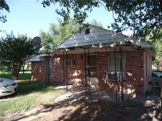 109 Mckinley Ave, Calumet, OK 73014