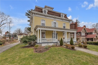 268 Prospect St, Woonsocket, RI 02895