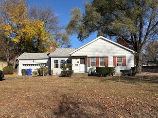 31 E Bay Path Terrace, Springfield, MA 01109