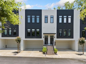 1103 Briar Cove Cir, Atlanta, GA 30329