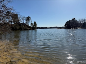 4 Longview Ln, Lancaster, VA 22503