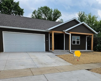 5001 Meinders Rd, McFarland, WI 53558