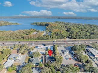 990 Sunrise Dr, Tarpon Springs, FL 34689