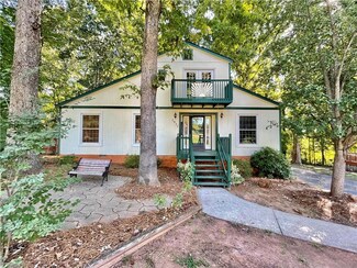 2927 Hopewood Ln, Winston Salem, NC 27103