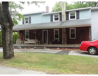 13 B St, Douglas, MA 01516