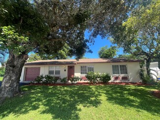 3600 H Ave E, West Palm Beach, FL 33404