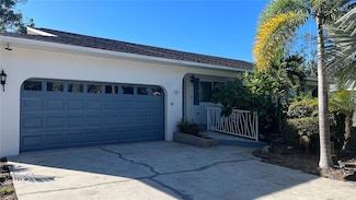 912 72nd St NW, Bradenton, FL 34209