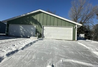 13208 James Ave S, Burnsville, MN 55337