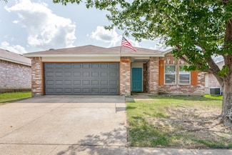 8732 Hunters Trail, Fort Worth, TX 76123