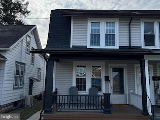 410 E Catherine St, Chambersburg, PA 17201