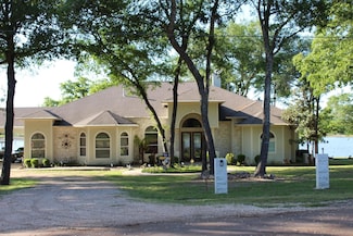 405 Lcr 737, Thornton, TX 76687