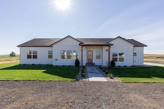 25741 Westfield Ln, Davenport, WA 99122