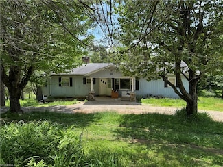 1690 Tom Jackson Rd, Boone, NC 28607