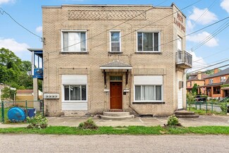 208 Woodkirk St, Carnegie, PA 15106