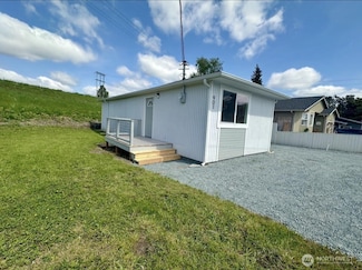 901 W Hazel St, Mount Vernon, WA 98273