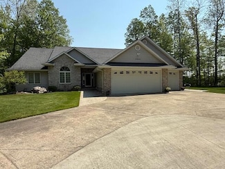 11444 Fairway Dr, Roscommon, MI 48653