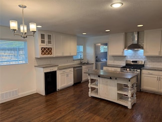 10388 Sandra Lynn Dr, Dallas, TX 75228