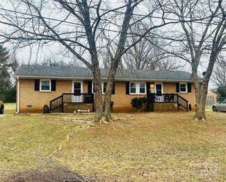 604 Temple St, Kings Mountain, NC 28086