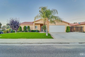 5002 Mar Grande Dr, Bakersfield, CA 93307