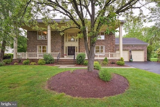9 Le Parc Dr, Princeton Junction, NJ 08550