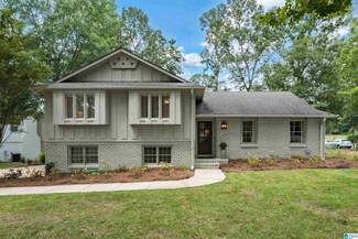 3425 Coventry Dr, Vestavia, AL 35243