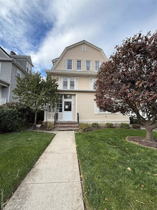 29 Lafayette St, New Rochelle, NY 10805