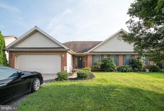 1325 Overlook Rd, Middletown, PA 17057