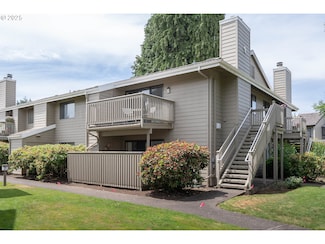 2024 Lake Isle Dr Unit 2024, Eugene, OR 97401
