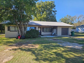 149 4th Ave, Crestview, FL 32539