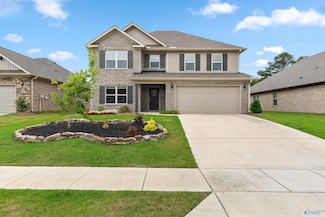103 Gander Cir, Owens Cross Roads, AL 35763