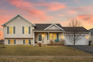432 N Aspen Dr, Cortland, IL 60112