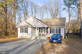 162 Meadow View Ln, Colonial Beach, VA 22443