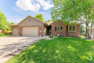 7517 W 15th St, Sioux Falls, SD 57106