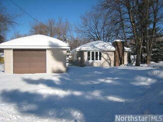 8110 8110 Edgewood Dr, Mounds View, MN 55112