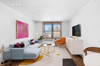 165 Christopher St Unit 6J, New York, NY 10014