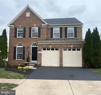18080 Camdenhurst Dr, Gainesville, VA 20155