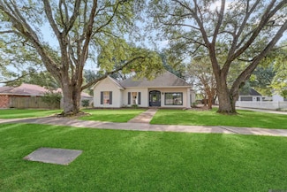 3936 Hancock St, Zachary, LA 70791