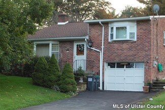 8 Valley Rd, Ulster Park, NY 12487