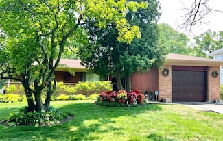 602 Old Elm Rd, Highland Park, IL 60035