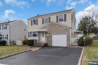 25 Howard Place, Nutley, NJ 07110
