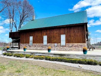1019 E 32 Rd, Cadillac, MI 49601