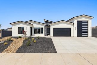 1980 S Blossom Way, Hurricane, UT 84737