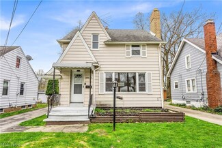 18820 Raymond St, Maple Heights, OH 44137
