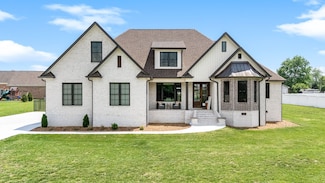 74 Holt Ln, Tullahoma, TN 37388